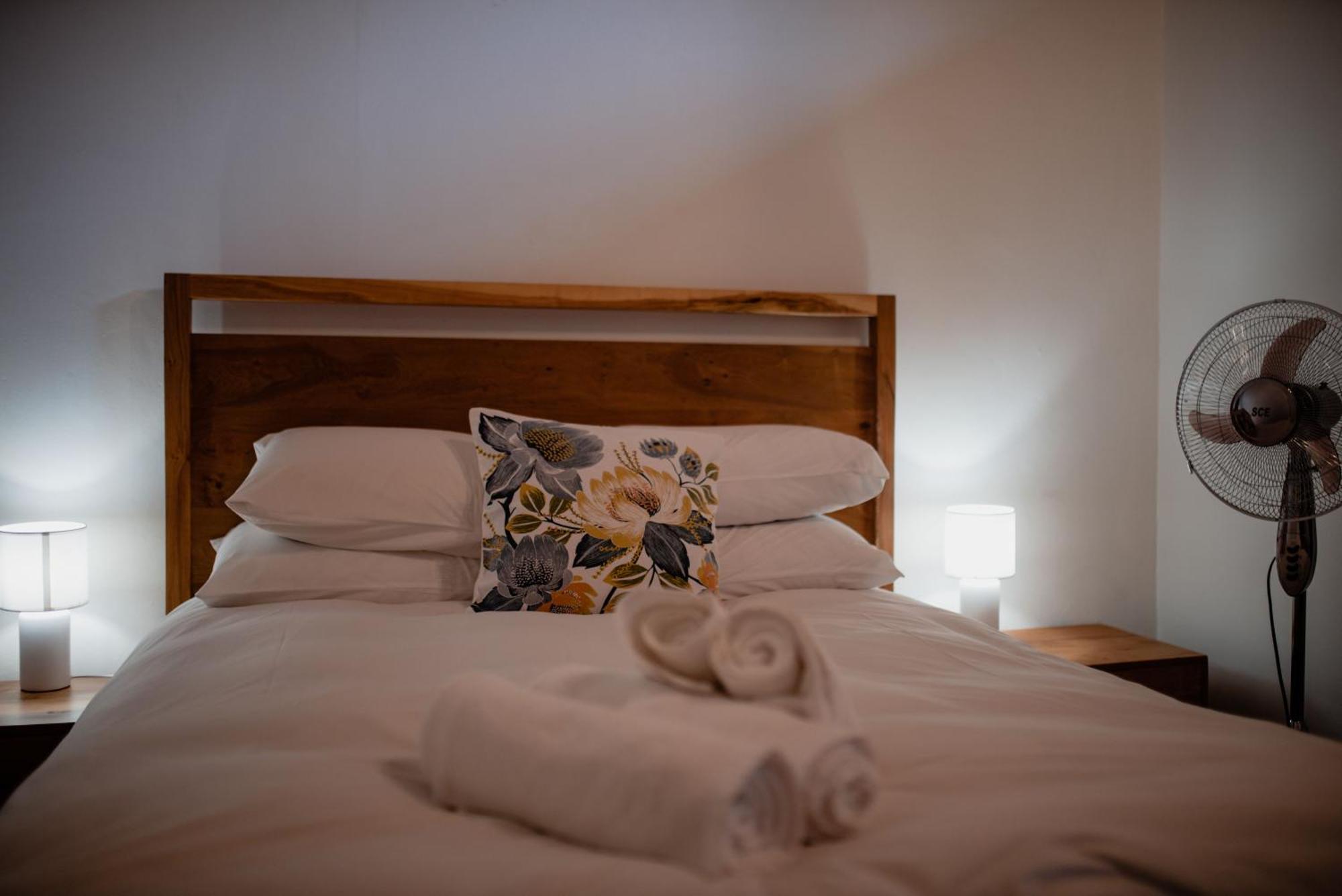 Heins Manor House Villa สเตลเลนบอช ภายนอก รูปภาพ